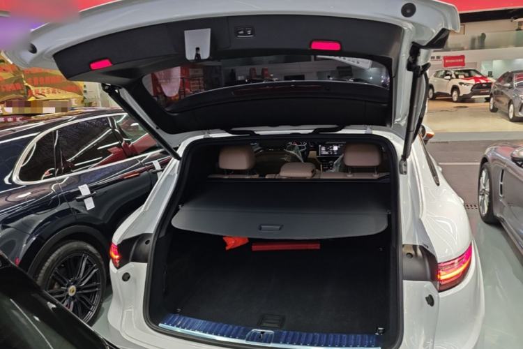 Used Porsche Cayenne 2019 Cayenne 3.0T Trunk