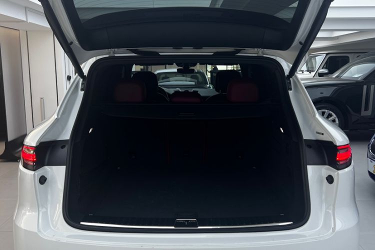 Used Porsche Cayenne 2019 Cayenne 3.0T Trunk