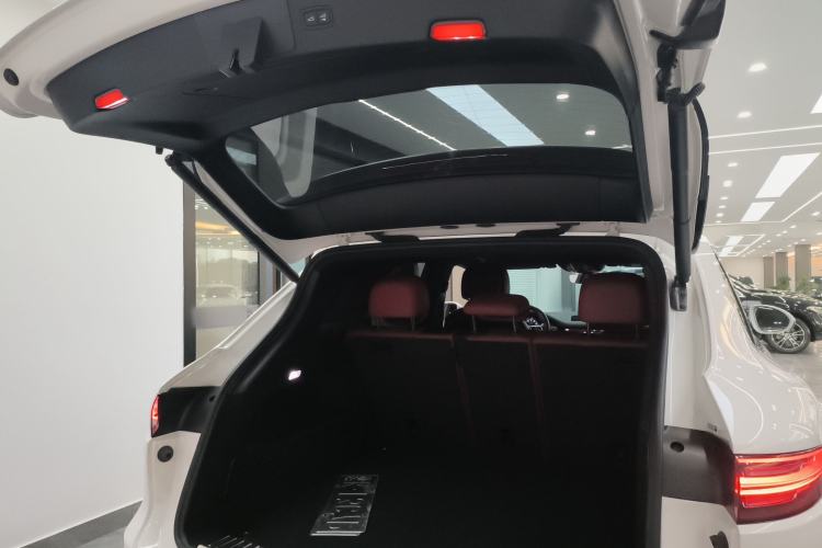 Used Porsche Cayenne 2019 Cayenne 3.0T Trunk