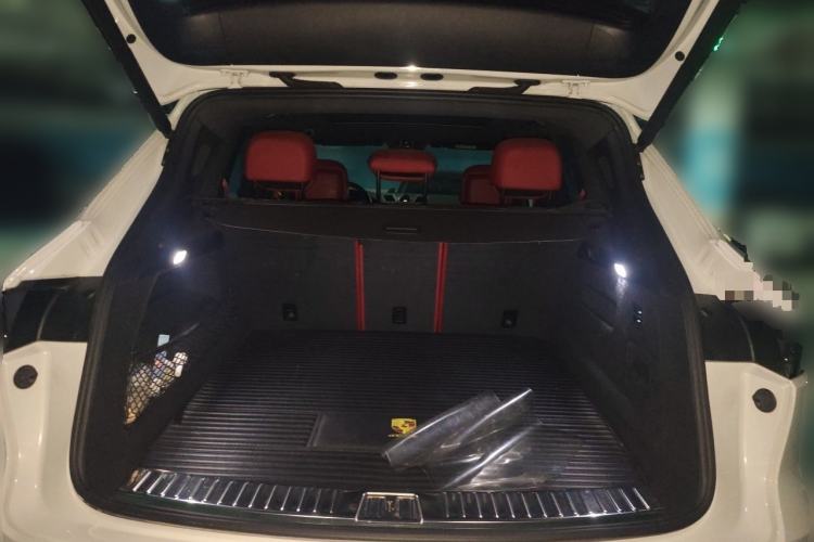 Used Porsche Cayenne 2019 Cayenne 3.0T Trunk