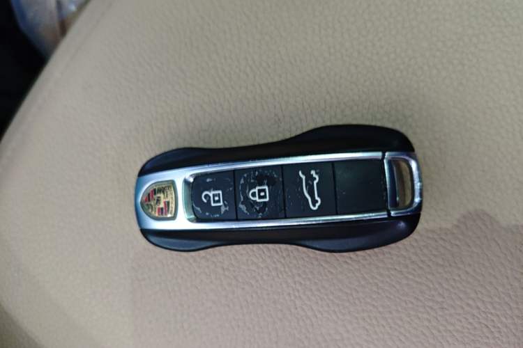 Used Porsche Cayenne 2019 Cayenne 3.0T Vehicle Key
