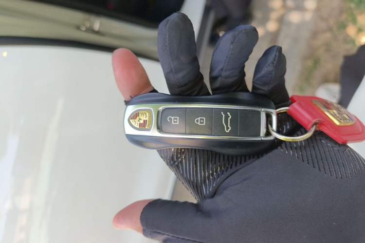 Used Porsche Cayenne 2019 Cayenne 3.0T Vehicle Key