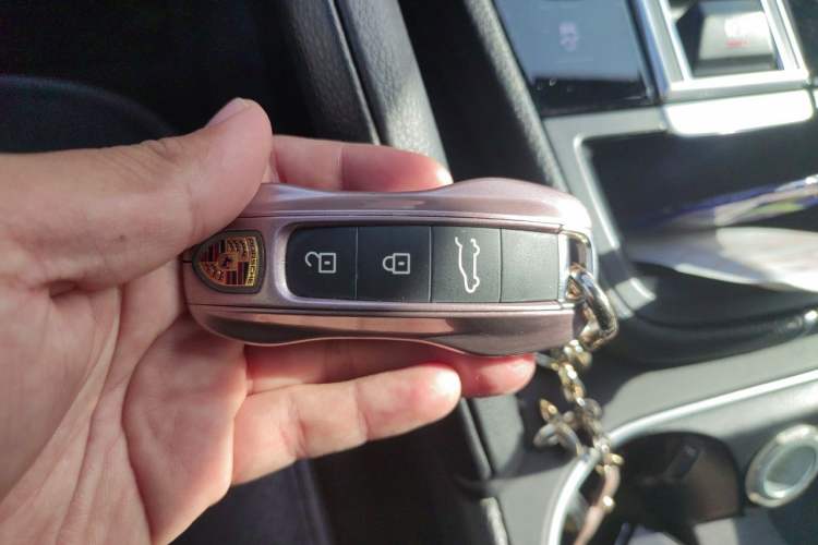 Used Porsche Cayenne 2019 Cayenne 3.0T Vehicle Key