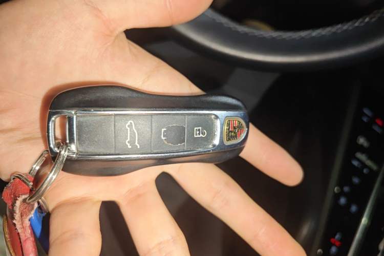 Used Porsche Cayenne 2019 Cayenne Coupé 3.0T Vehicle Key