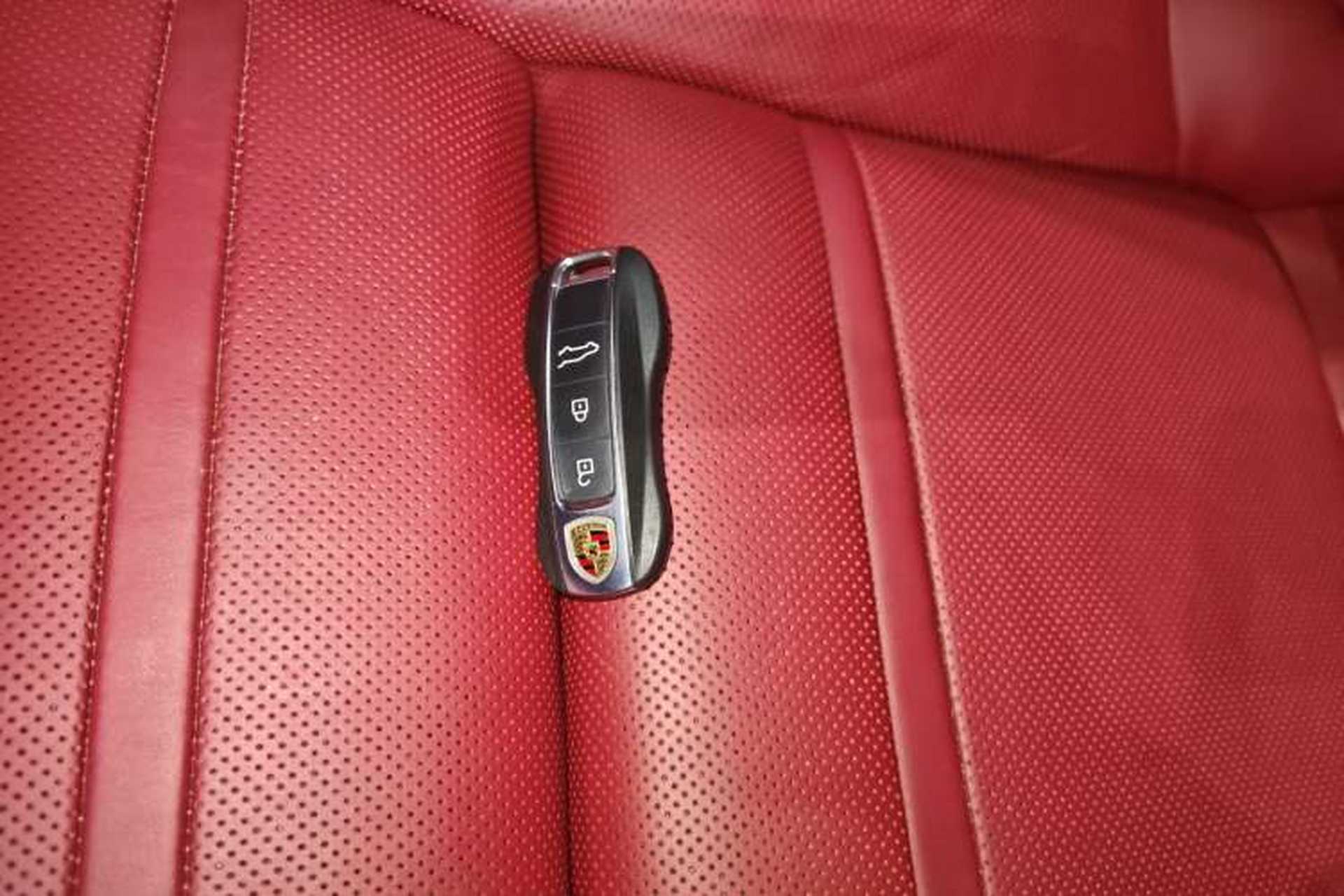 Used Porsche Cayenne 2019 Cayenne 3.0T Vehicle Key