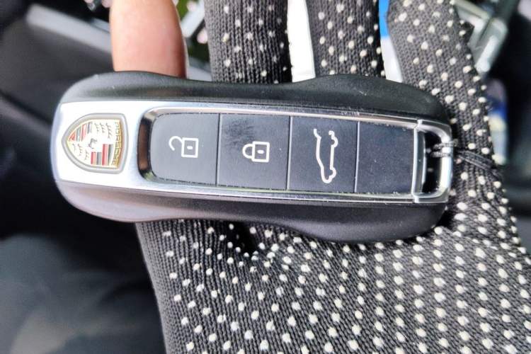Used Porsche Cayenne 2019 Cayenne 3.0T Vehicle Key