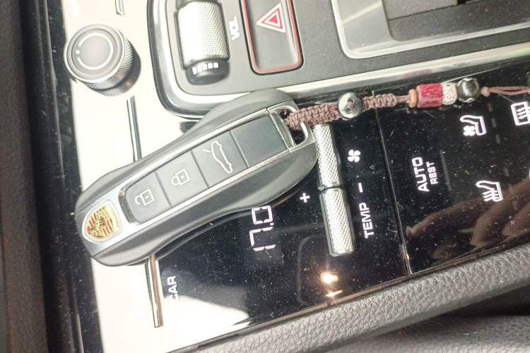 Used Porsche Cayenne 2019 Cayenne 3.0T Vehicle Key