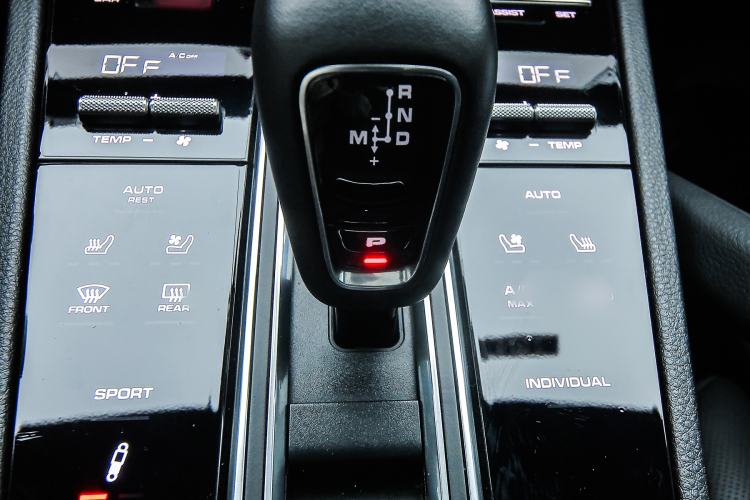 Used Porsche Cayenne 2019 Cayenne 3.0T Gear Lever