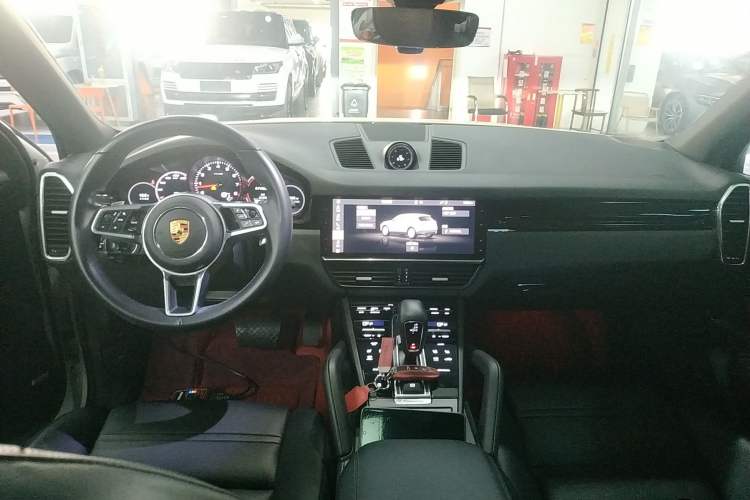 Used Porsche Cayenne 2019 Cayenne 3.0T Interior 2