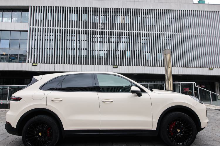 Used Porsche Cayenne 2019 Cayenne 3.0T Right Side