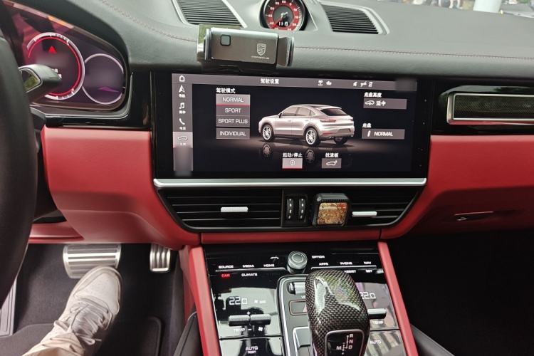 Used Porsche Cayenne 2020 Cayenne S Coupé 2.9T Audio And AC Panel