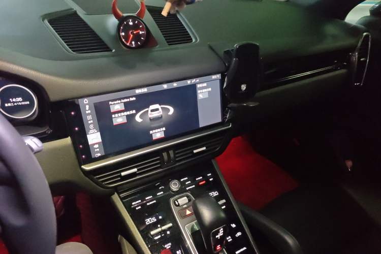 Used Porsche Cayenne  Audio And AC Panel