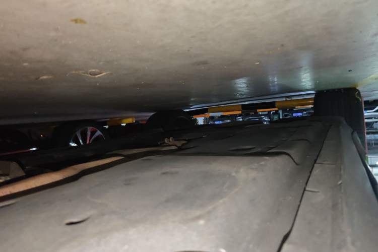 Used Porsche Cayenne  Chassis Front Right