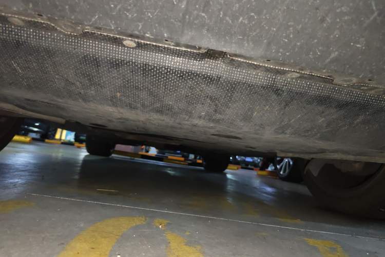 Used Porsche Cayenne  Chassis Front