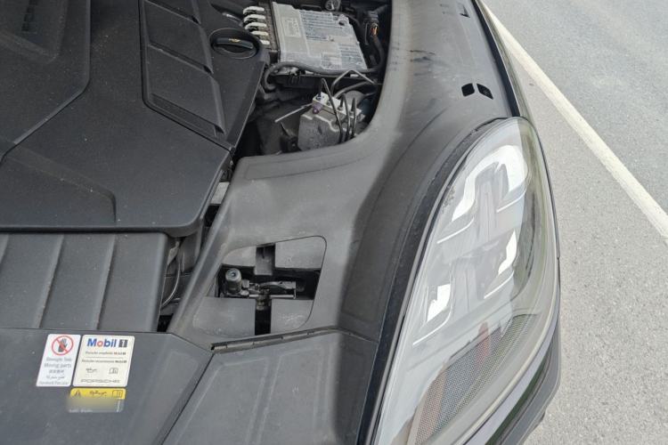 Used Porsche Cayenne 2020 Cayenne S 2.9T Engine Bay Left