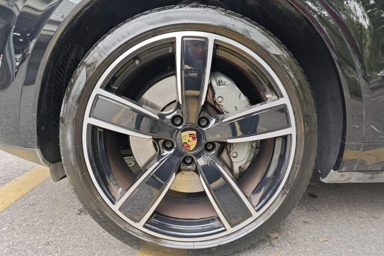 Used Porsche Cayenne 2020 Cayenne S Coupé 2.9T Exterior 6