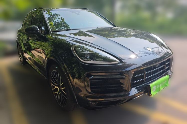 Used Porsche Cayenne 2020 Cayenne S 2.9T Front Right 45 Deg