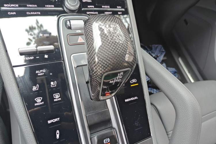 Used Porsche Cayenne 2020 Cayenne S 2.9T Gear Lever