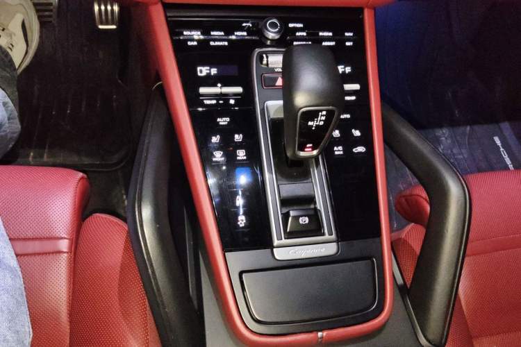 Used Porsche Cayenne 2020 Cayenne S 2.9T Gear Lever