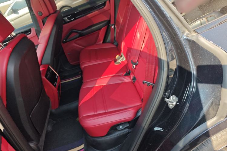 Used Porsche Cayenne 2020 Cayenne S 2.9T Interior 4