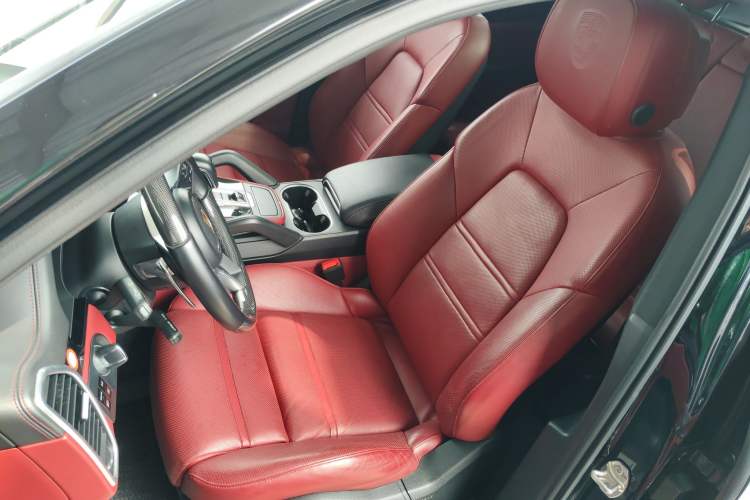 Used Porsche Cayenne 2020 Cayenne S 2.9T Left Front Seat