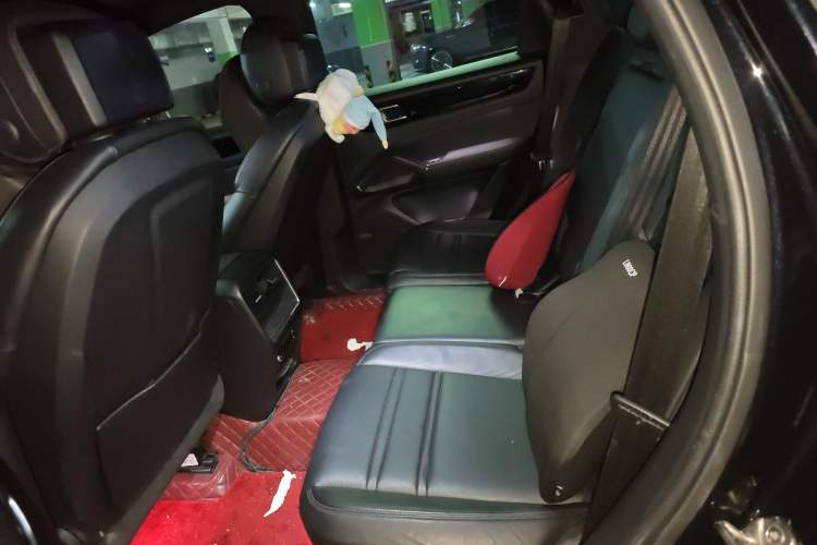 Used Porsche Cayenne  Left Rear Seat