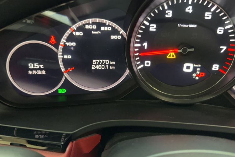 Used Porsche Cayenne 2020 Cayenne S 2.9T Odometer Close Up