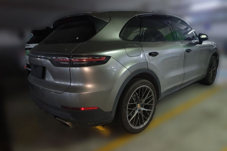 Used Porsche Cayenne  Rear Right 45 Deg