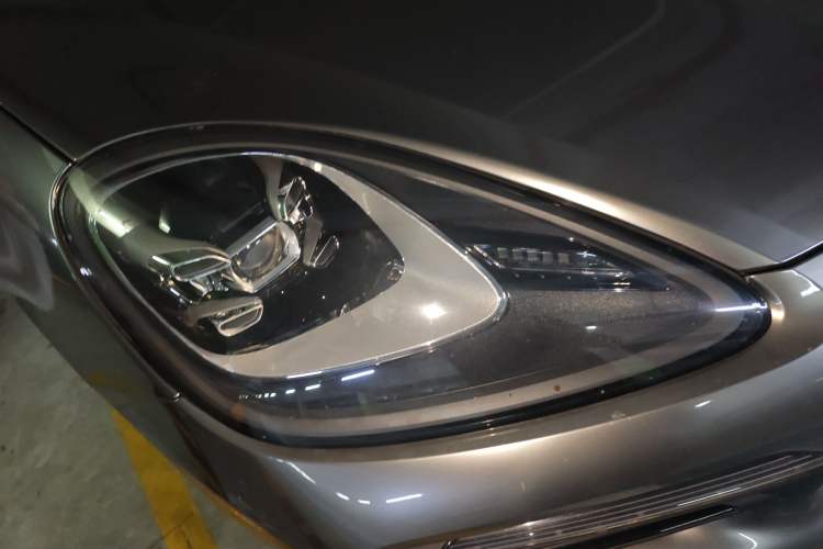 Used Porsche Cayenne  Right Front Headlight