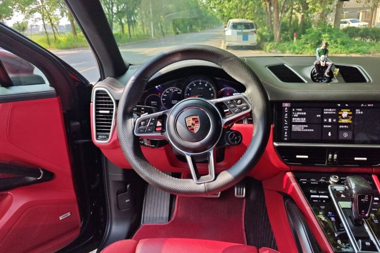 Used Porsche Cayenne 2020 Cayenne S 2.9T Steering Wheel