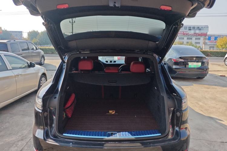 Used Porsche Cayenne 2020 Cayenne S 2.9T Trunk
