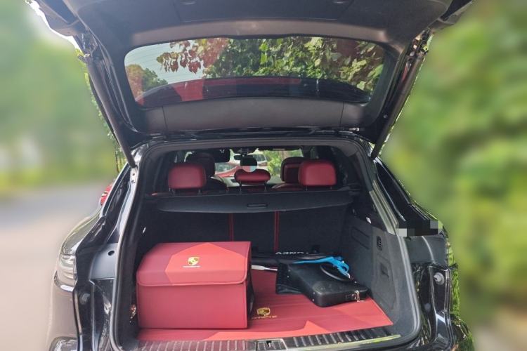 Used Porsche Cayenne 2020 Cayenne S 2.9T Trunk