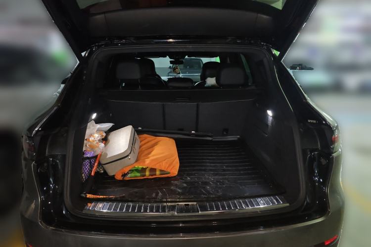 Used Porsche Cayenne  Trunk