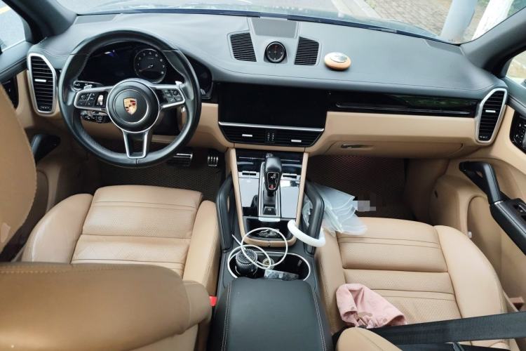 Used Porsche Cayenne  Center Console