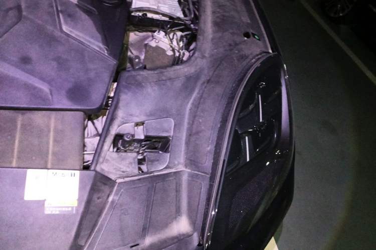 Used Porsche Cayenne 2020 Cayenne S 2.9T Engine Bay Left
