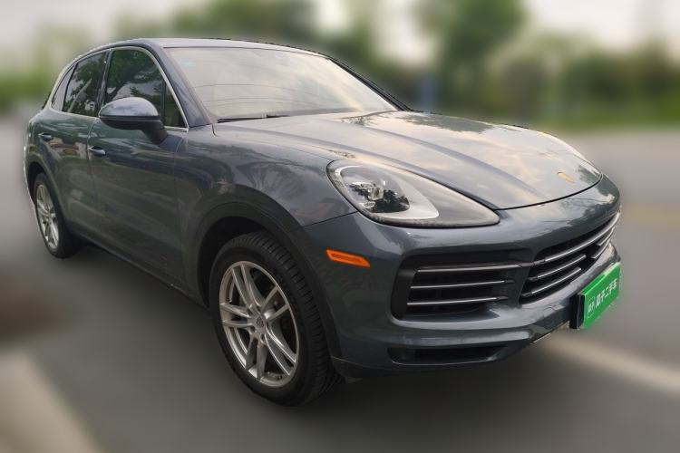 Used Porsche Cayenne  Front Right 45 Deg