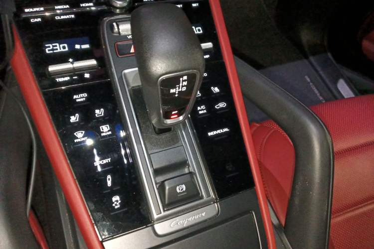Used Porsche Cayenne 2020 Cayenne S 2.9T Gear Lever