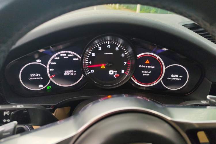 Used Porsche Cayenne  Instrument Cluster