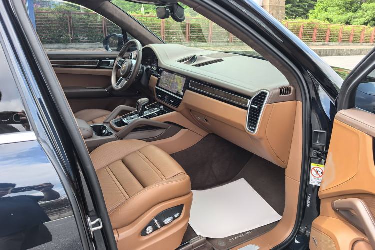 Used Porsche Cayenne 2020 Cayenne S 2.9T Interior 14