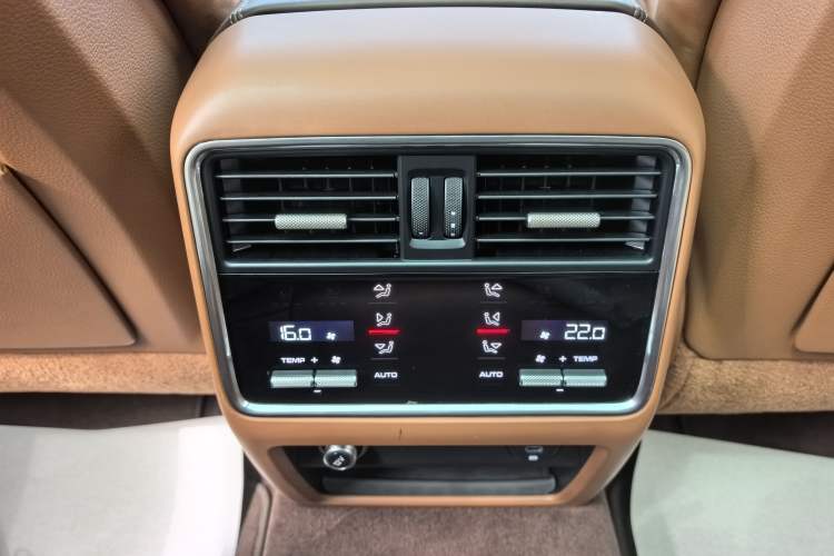 Used Porsche Cayenne 2020 Cayenne S 2.9T Interior 8