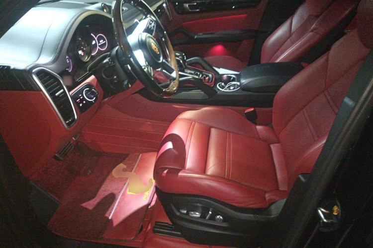 Used Porsche Cayenne 2020 Cayenne S 2.9T Left Front Seat