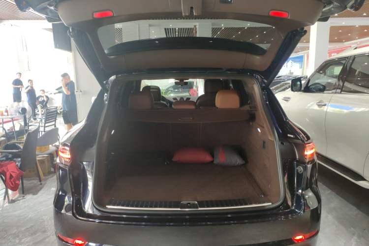 Used Porsche Cayenne 2020 Cayenne S 2.9T Trunk