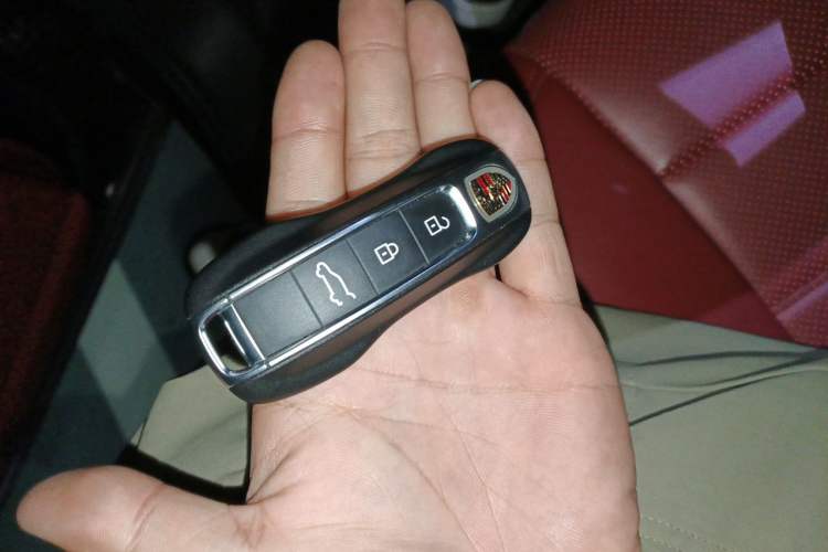 Used Porsche Cayenne 2020 Cayenne S 2.9T Vehicle Key