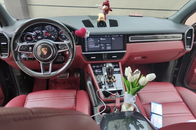 Used Porsche Cayenne 2020 Cayenne S 2.9T Center Console