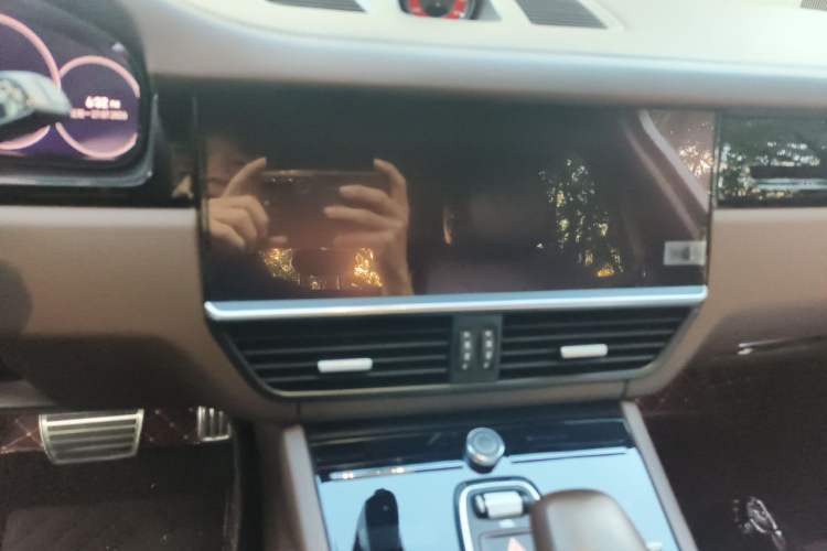 Used Porsche Cayenne 2020 2.9T S U.S. specification Audio And AC Panel