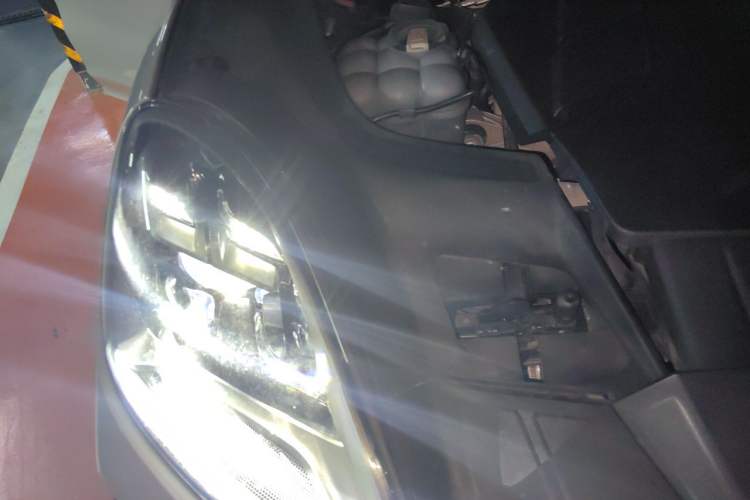 Used Porsche Cayenne 2020 Cayenne S 2.9T Engine Bay Right