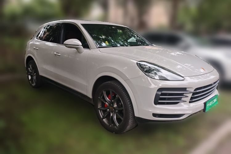 Used Porsche Cayenne 2020 Cayenne S 2.9T Front Right 45 Deg