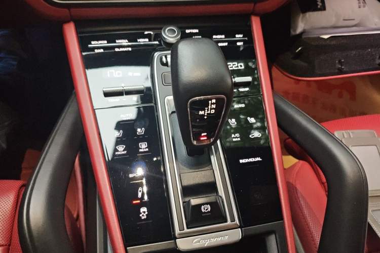 Used Porsche Cayenne 2020 Cayenne S 2.9T Gear Lever