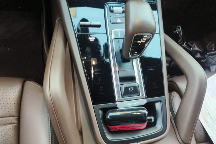 Used Porsche Cayenne 2020 2.9T S U.S. specification Gear Lever