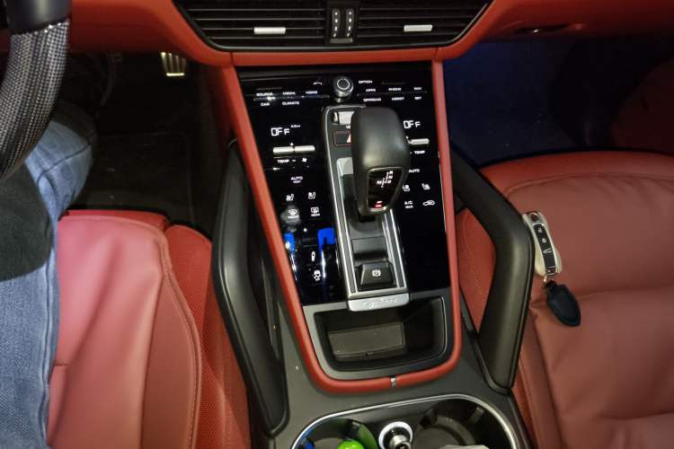 Used Porsche Cayenne 2020 Cayenne S Coupé 2.9T Gear Lever